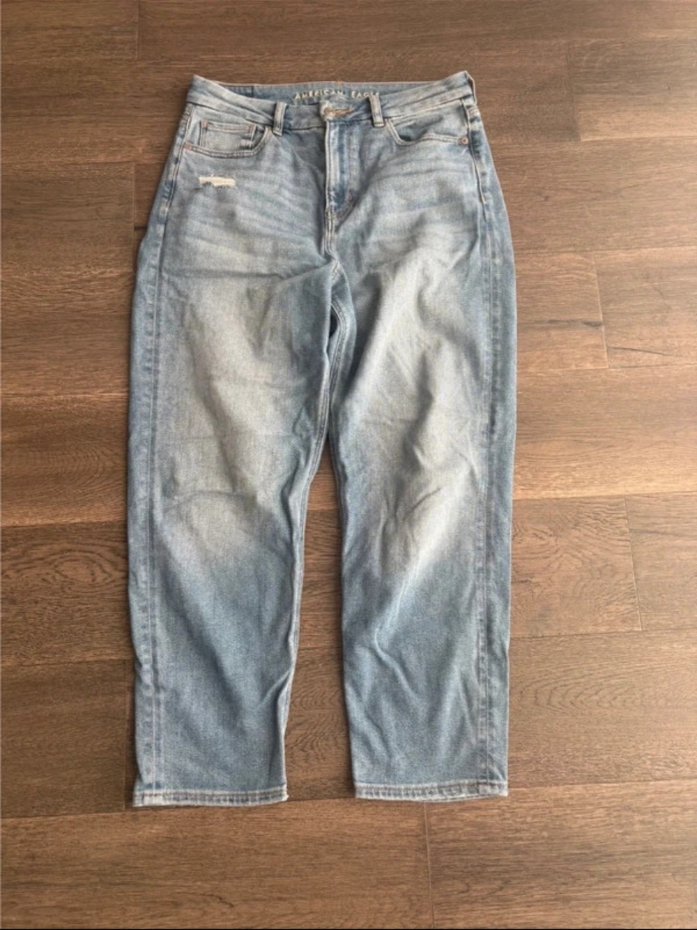 American Eagle Outfitters Washed Light Blue Relaxed Fit Jeans